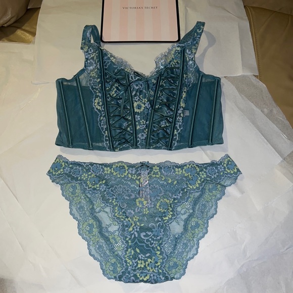 (L) 2pcs Victoria’s Secret Dream Angels Collection Set Corset & Cheeky Panty - Picture 3 of 17